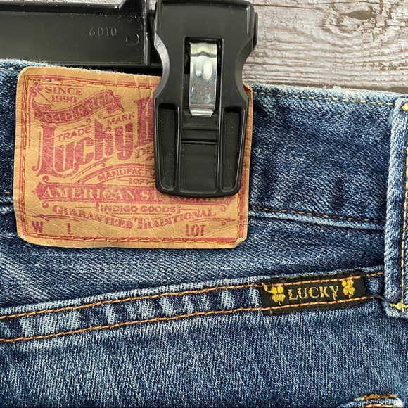 Lucky Brand Berkeley Crop Embroidered Pocket Jeans - Picture 11 of 14